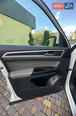 Внедорожник / Кроссовер Volkswagen Atlas 2020 в 