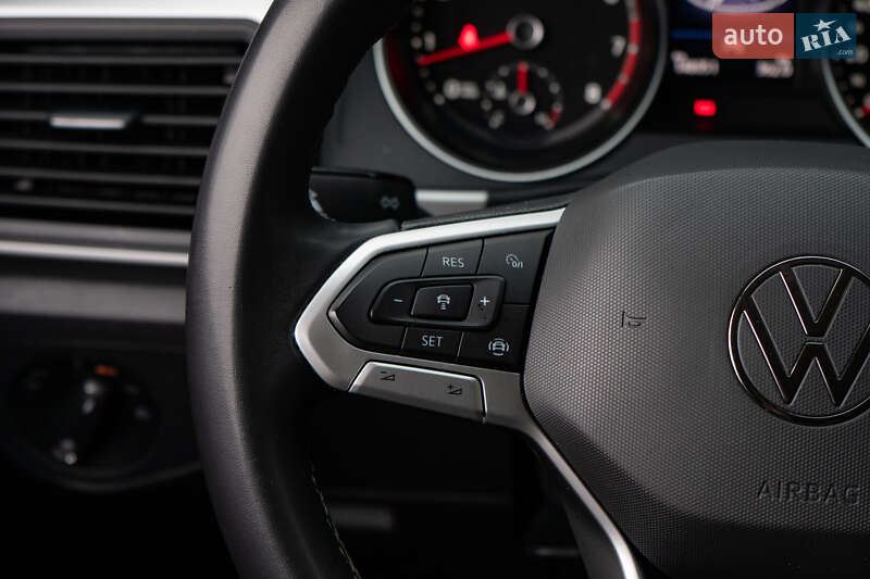 Позашляховик / Кросовер Volkswagen Atlas 2021 в Києві