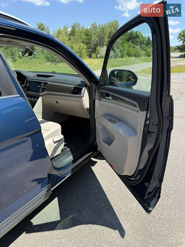 Позашляховик / Кросовер Volkswagen Atlas 2018 в Києві фото 30 Позашляховик / Кросовер Volkswagen Atlas 2018 в Києві