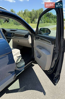 Внедорожник / Кроссовер Volkswagen Atlas 2018 в 