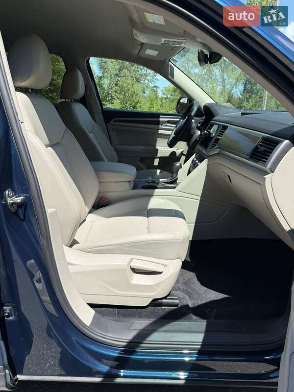 Позашляховик / Кросовер Volkswagen Atlas 2018 в Києві фото 32 Позашляховик / Кросовер Volkswagen Atlas 2018 в Києві