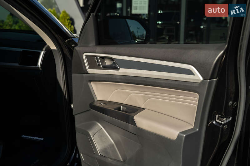 Позашляховик / Кросовер Volkswagen Atlas 2020 в Чернівцях