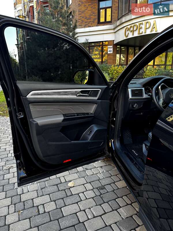 Внедорожник / Кроссовер Volkswagen Atlas 2020 в Киеве фото 15 Внедорожник / Кроссовер Volkswagen Atlas 2020 в Киеве