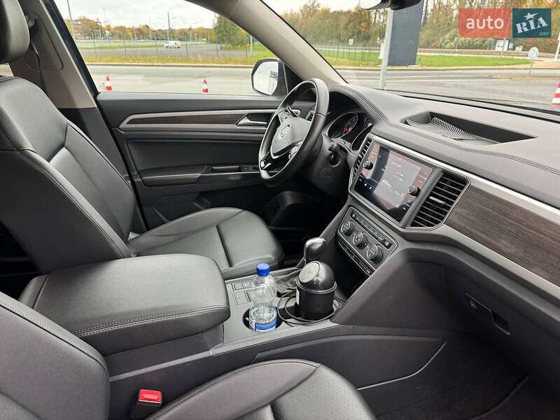 Внедорожник / Кроссовер Volkswagen Atlas 2019 в Киеве фото 10 Внедорожник / Кроссовер Volkswagen Atlas 2019 в Киеве