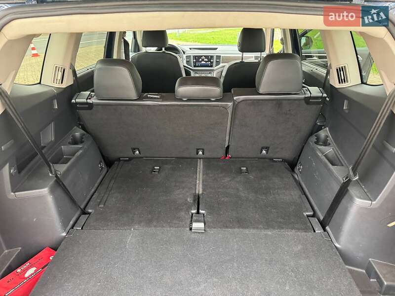 Внедорожник / Кроссовер Volkswagen Atlas 2019 в Киеве фото 12 Внедорожник / Кроссовер Volkswagen Atlas 2019 в Киеве
