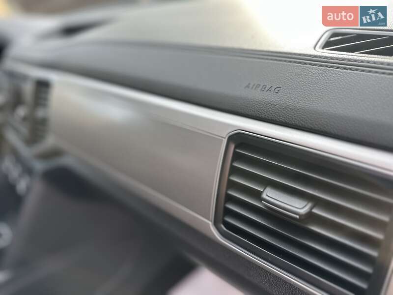 Внедорожник / Кроссовер Volkswagen Atlas 2018 в Нетешине