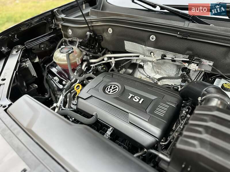 Внедорожник / Кроссовер Volkswagen Atlas 2018 в Нетешине