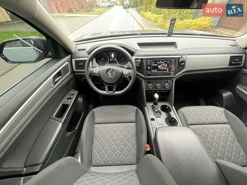 Внедорожник / Кроссовер Volkswagen Atlas 2017 в Киеве