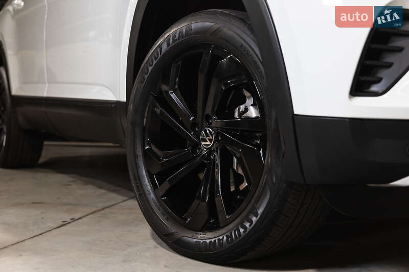 Внедорожник / Кроссовер Volkswagen Atlas 2022 в Луцке