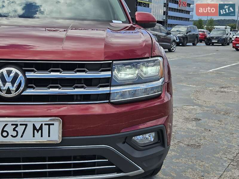 Позашляховик / Кросовер Volkswagen Atlas 2017 в Києві