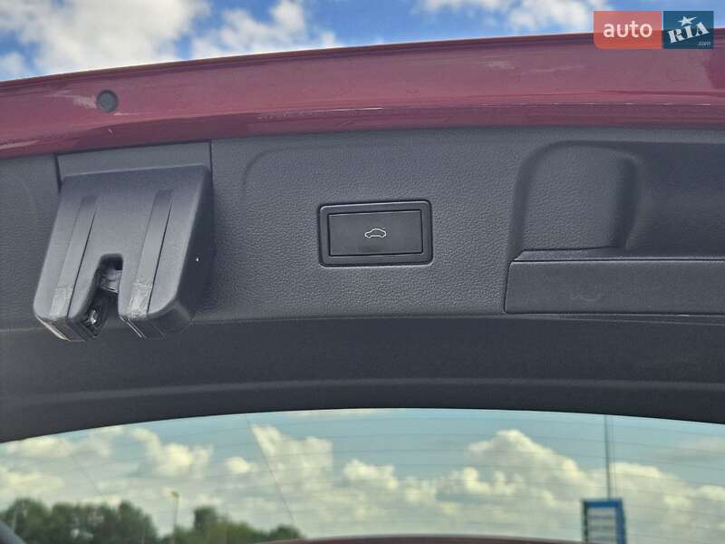 Позашляховик / Кросовер Volkswagen Atlas 2017 в Києві