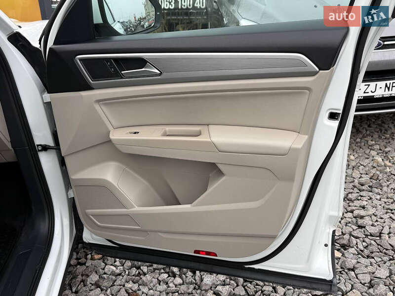 Внедорожник / Кроссовер Volkswagen Atlas 2018 в Стрые