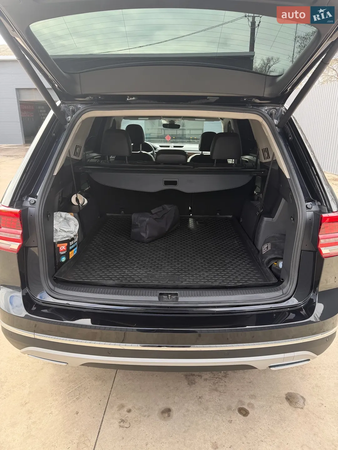 2017 Volkswagen Atlas - мініатюра 9