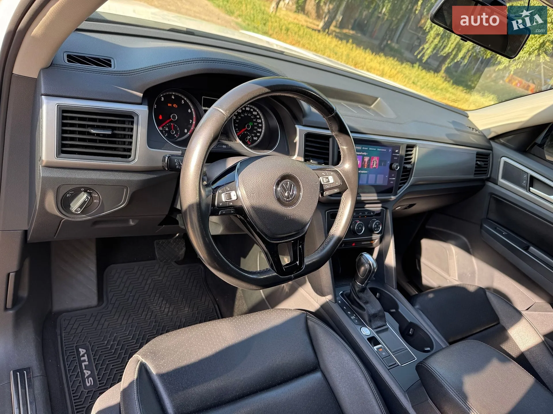 2017 Volkswagen Atlas - мініатюра 16