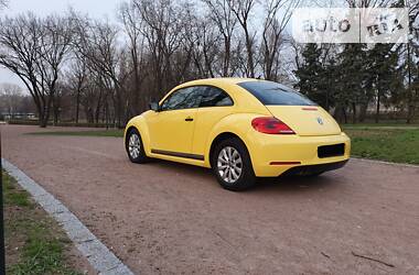 Хетчбек Volkswagen Beetle 2015 в 