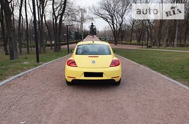 Хетчбек Volkswagen Beetle 2015 в 