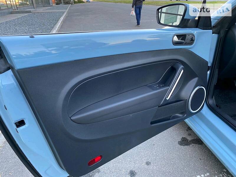 Кабріолет Volkswagen Beetle 2013 в Дніпрі