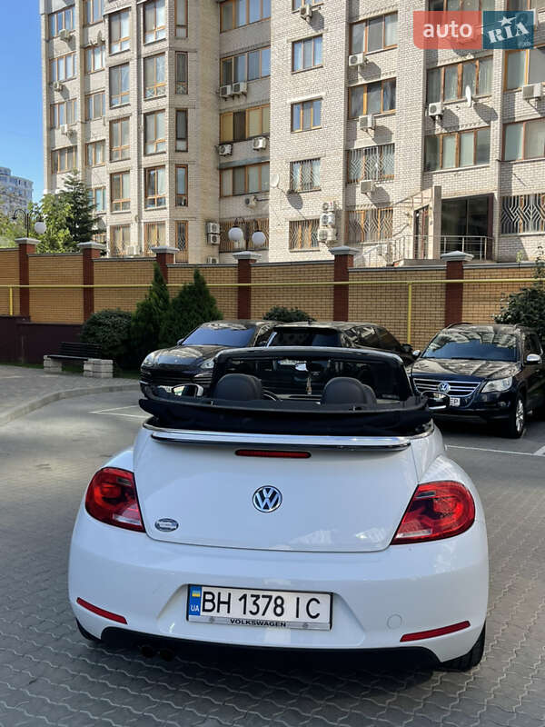 Седан Volkswagen Beetle 2015 в Одесі