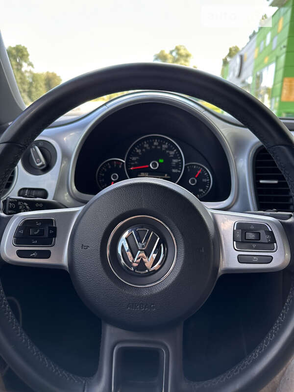 Хэтчбек Volkswagen Beetle 2012 в Киеве