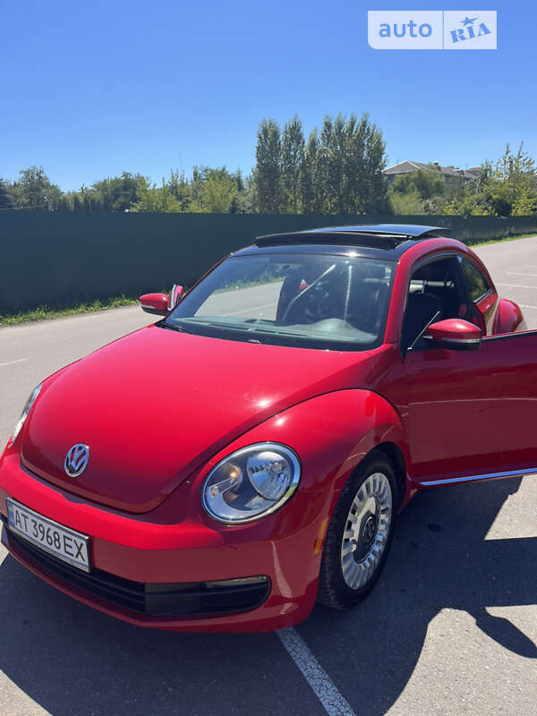 Хэтчбек Volkswagen Beetle 2015 в Ивано-Франковске