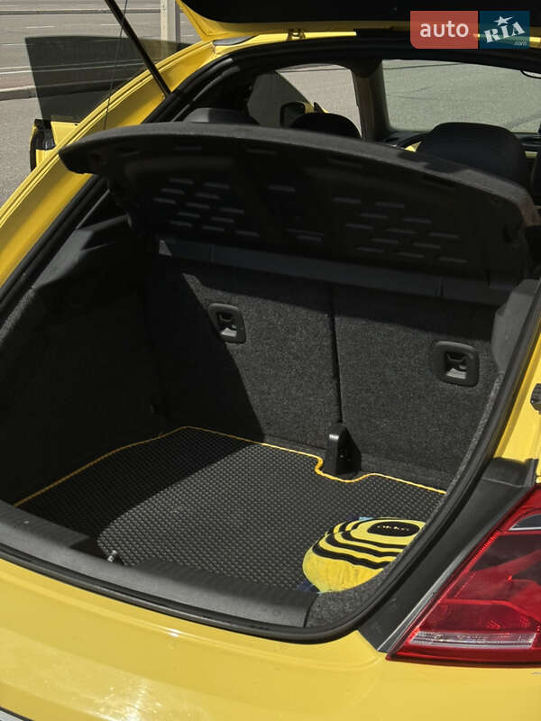 Хетчбек Volkswagen Beetle 2012 в Одесі