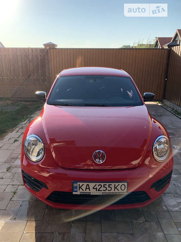 Хэтчбек Volkswagen Beetle 2018 в Киеве