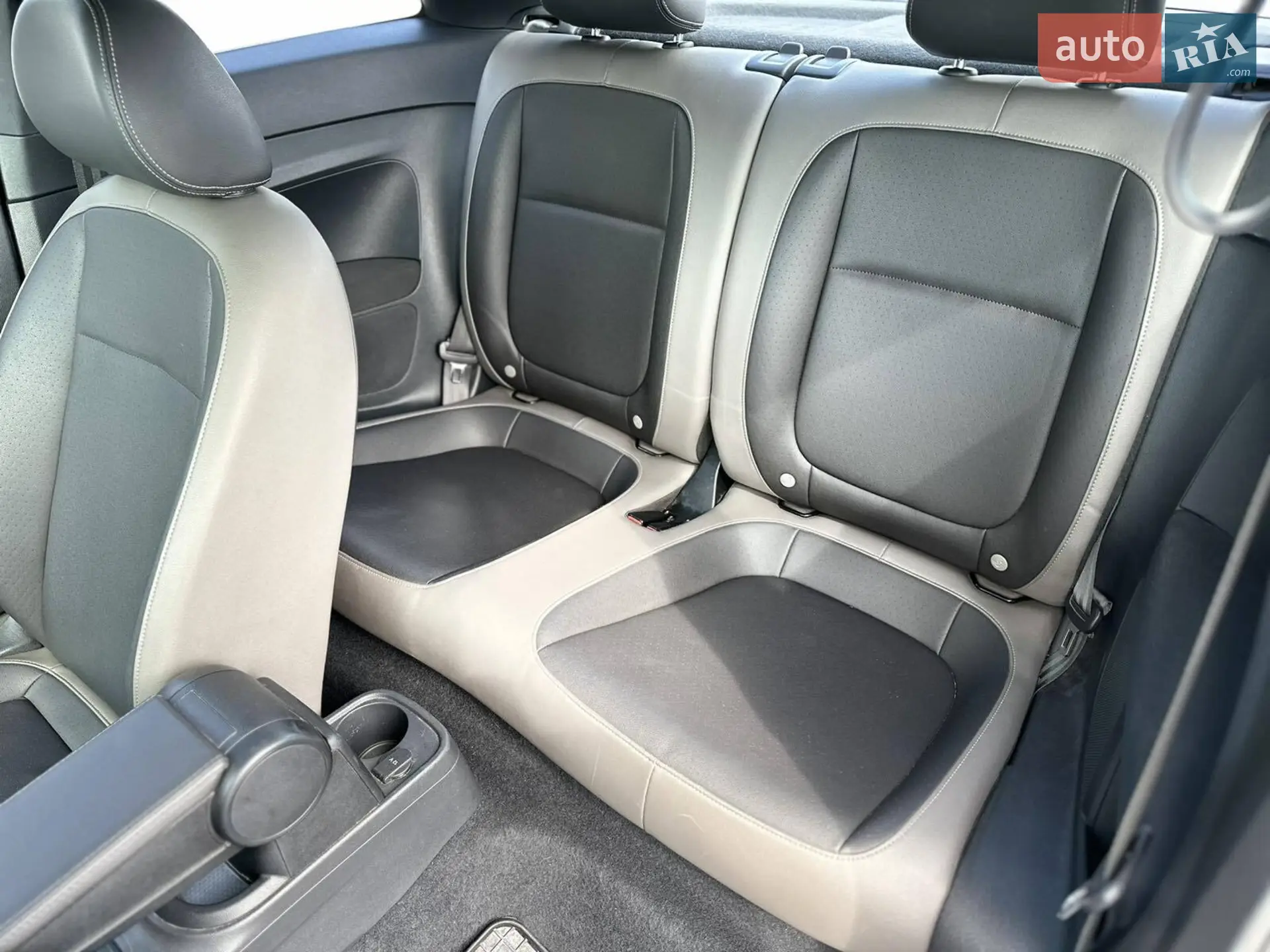 2015 Volkswagen Beetle - мініатюра 20