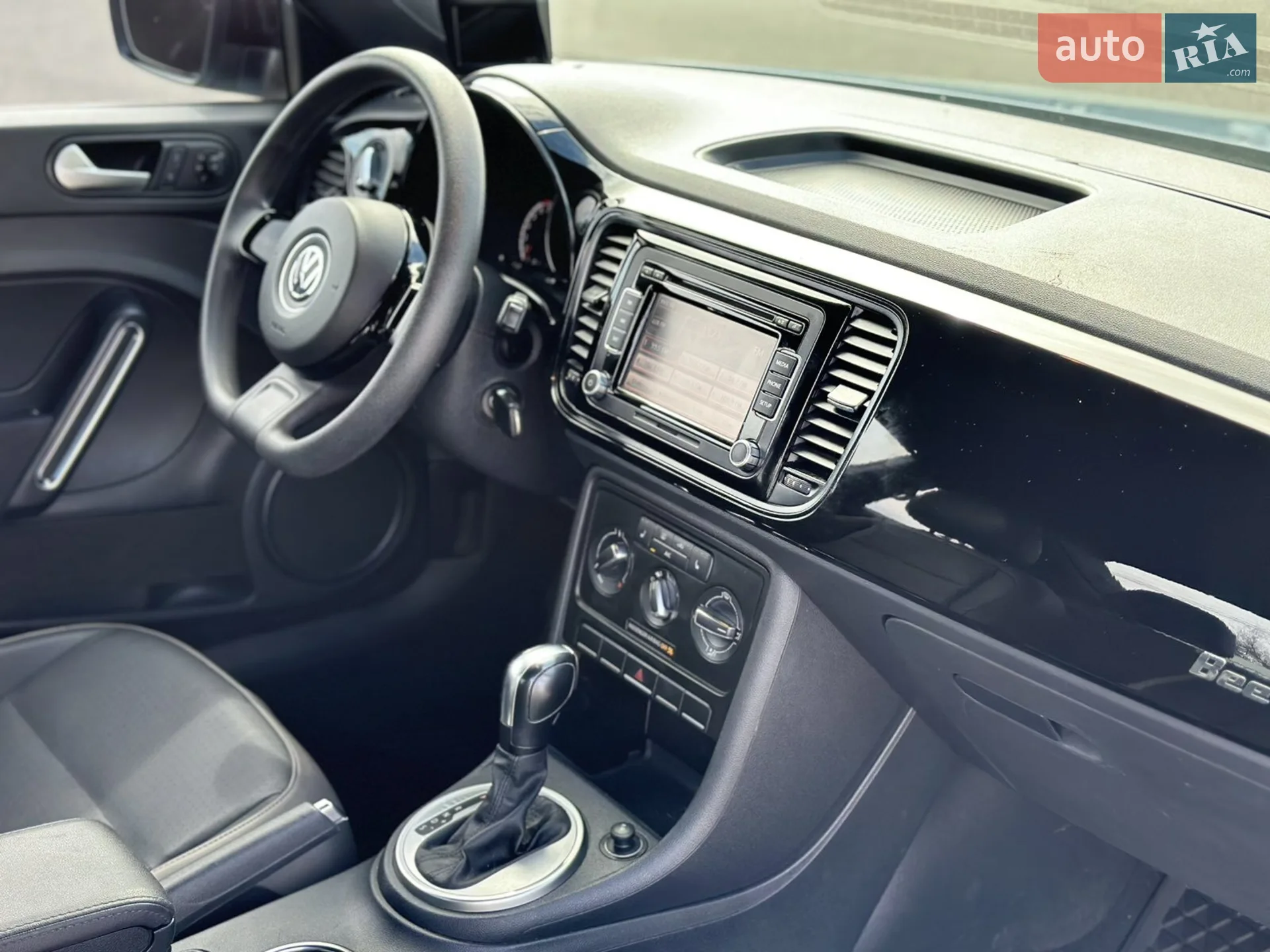 2015 Volkswagen Beetle - мініатюра 23
