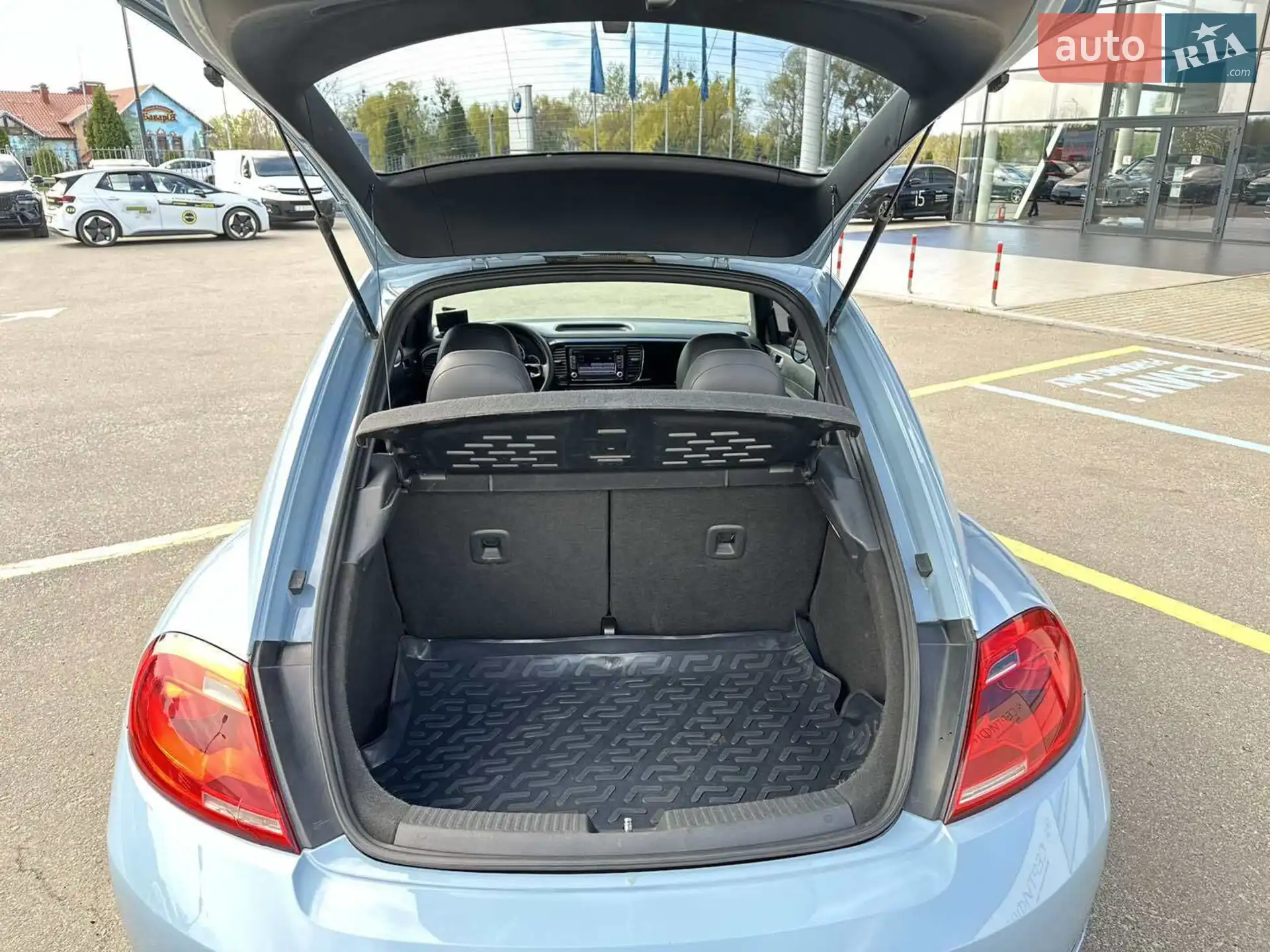 2015 Volkswagen Beetle - мініатюра 28