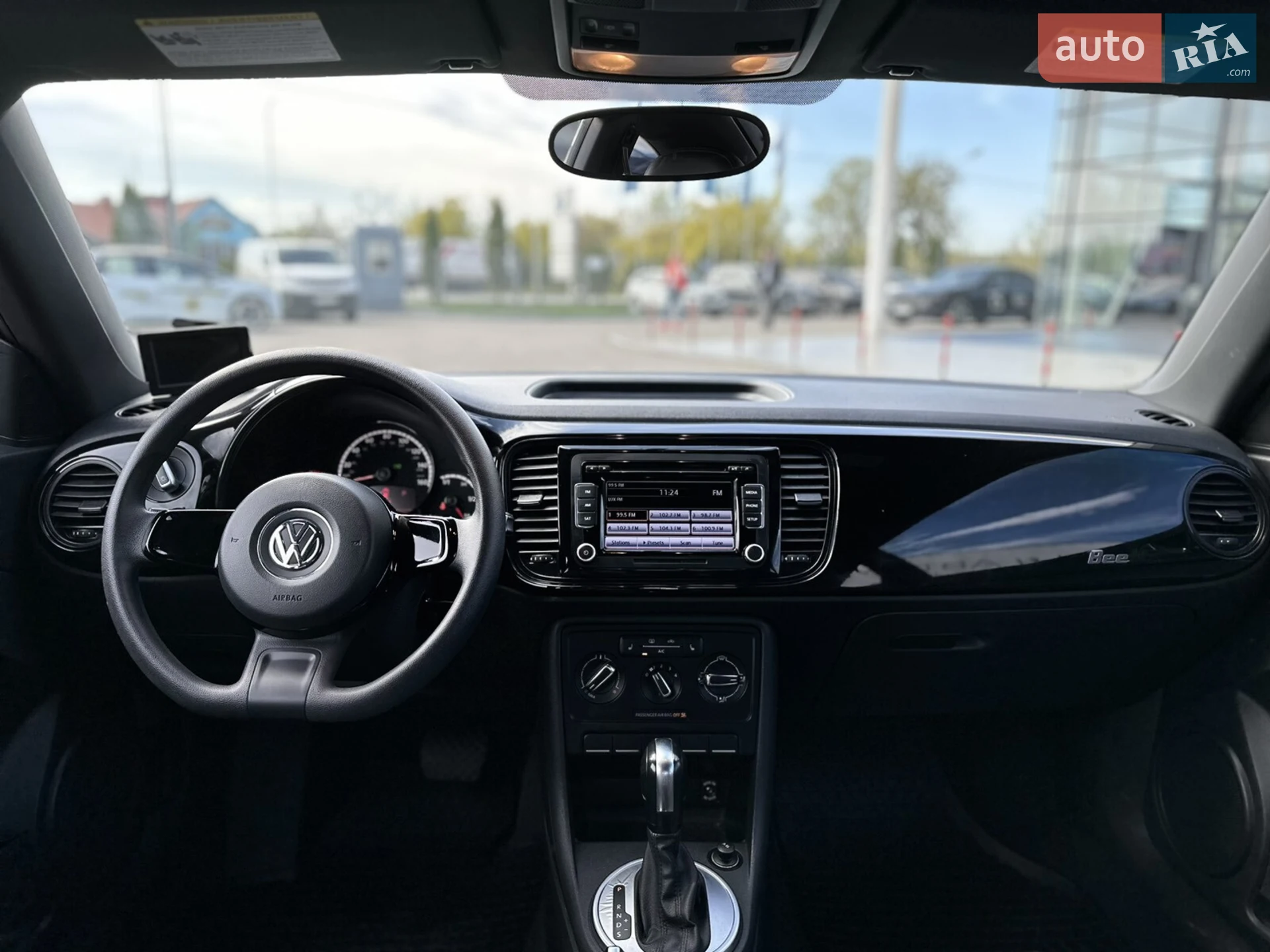 2015 Volkswagen Beetle - мініатюра 32