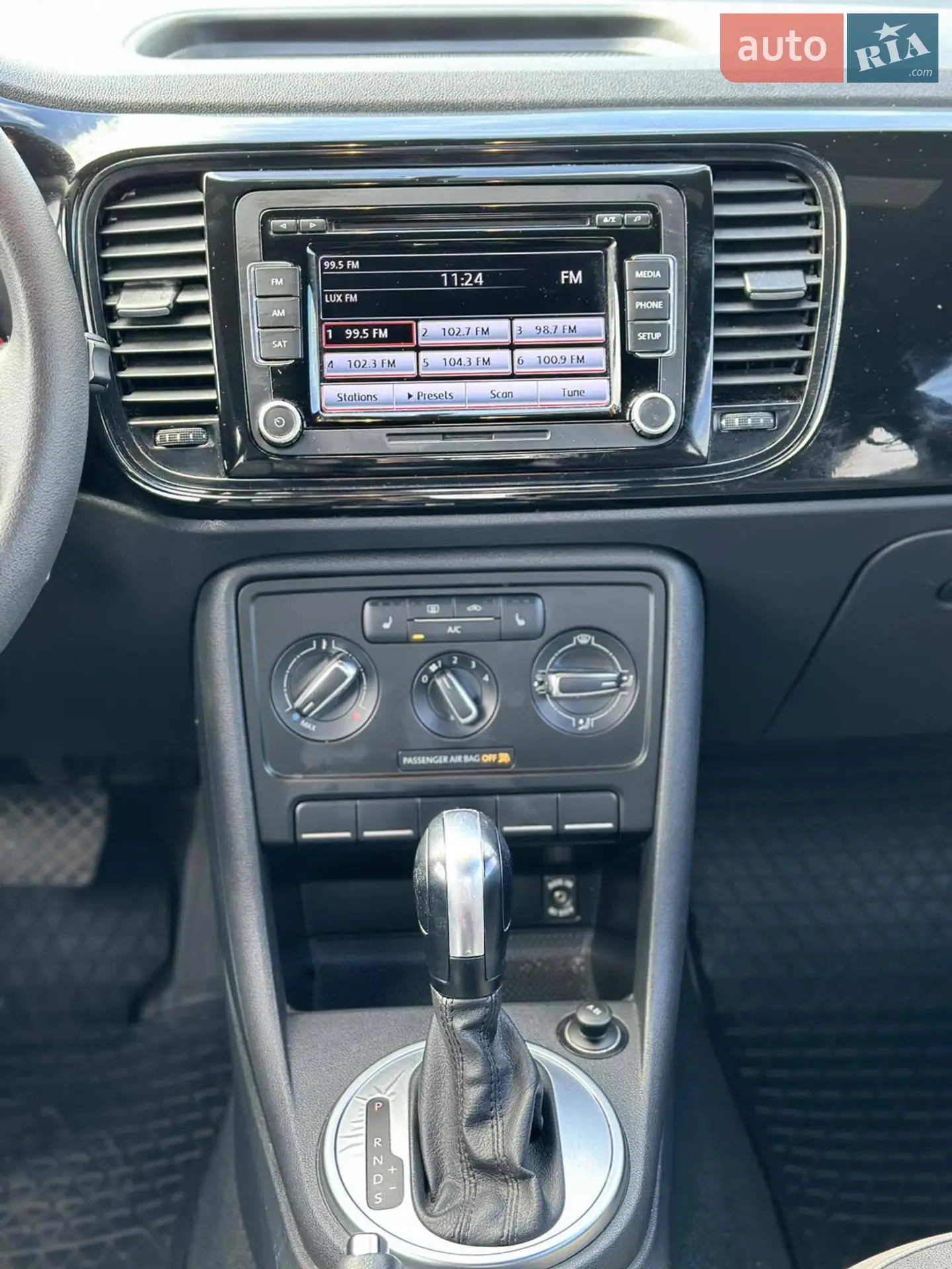 2015 Volkswagen Beetle - мініатюра 33