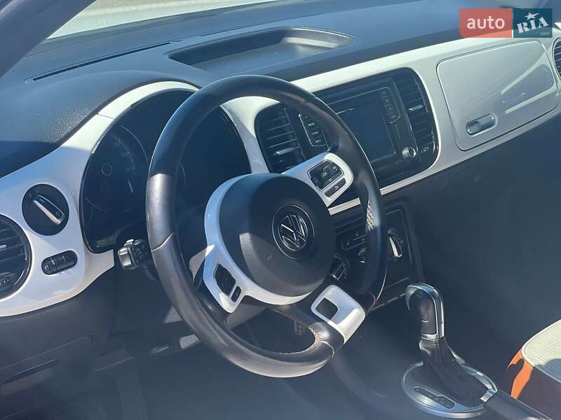Хэтчбек Volkswagen Beetle 2017 в Киеве