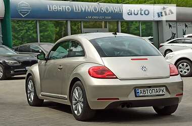 Хэтчбек Volkswagen Beetle 2014 в Днепре