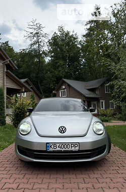 Кабриолет Volkswagen Beetle 2014 в 