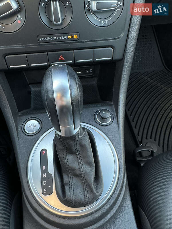 Хэтчбек Volkswagen Beetle 2015 в Ивано-Франковске