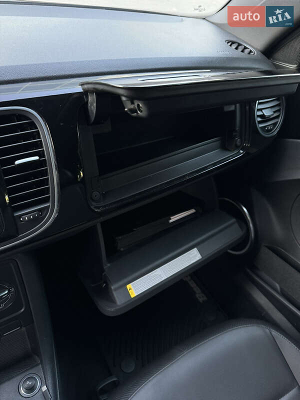 Хэтчбек Volkswagen Beetle 2015 в Ивано-Франковске