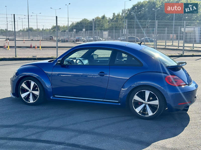 Хэтчбек Volkswagen Beetle 2012 в Львове