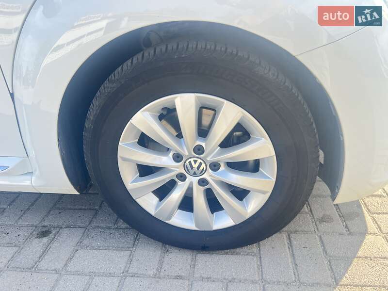 Хетчбек Volkswagen Beetle 2016 в Запоріжжі