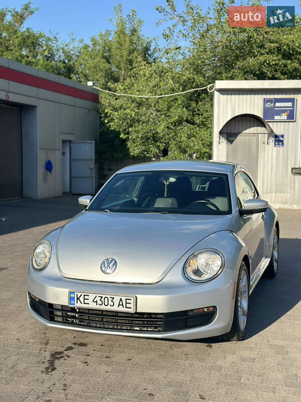 Volkswagen Beetle 2011