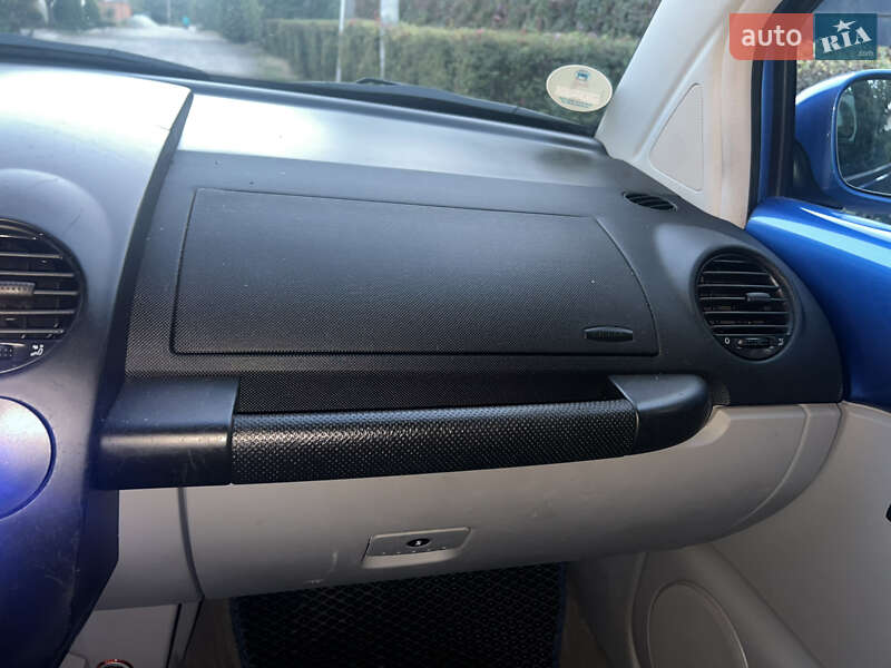 Хетчбек Volkswagen Beetle 2001 в Кропивницькому