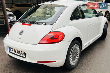 Хэтчбек Volkswagen Beetle 2015 в Киеве