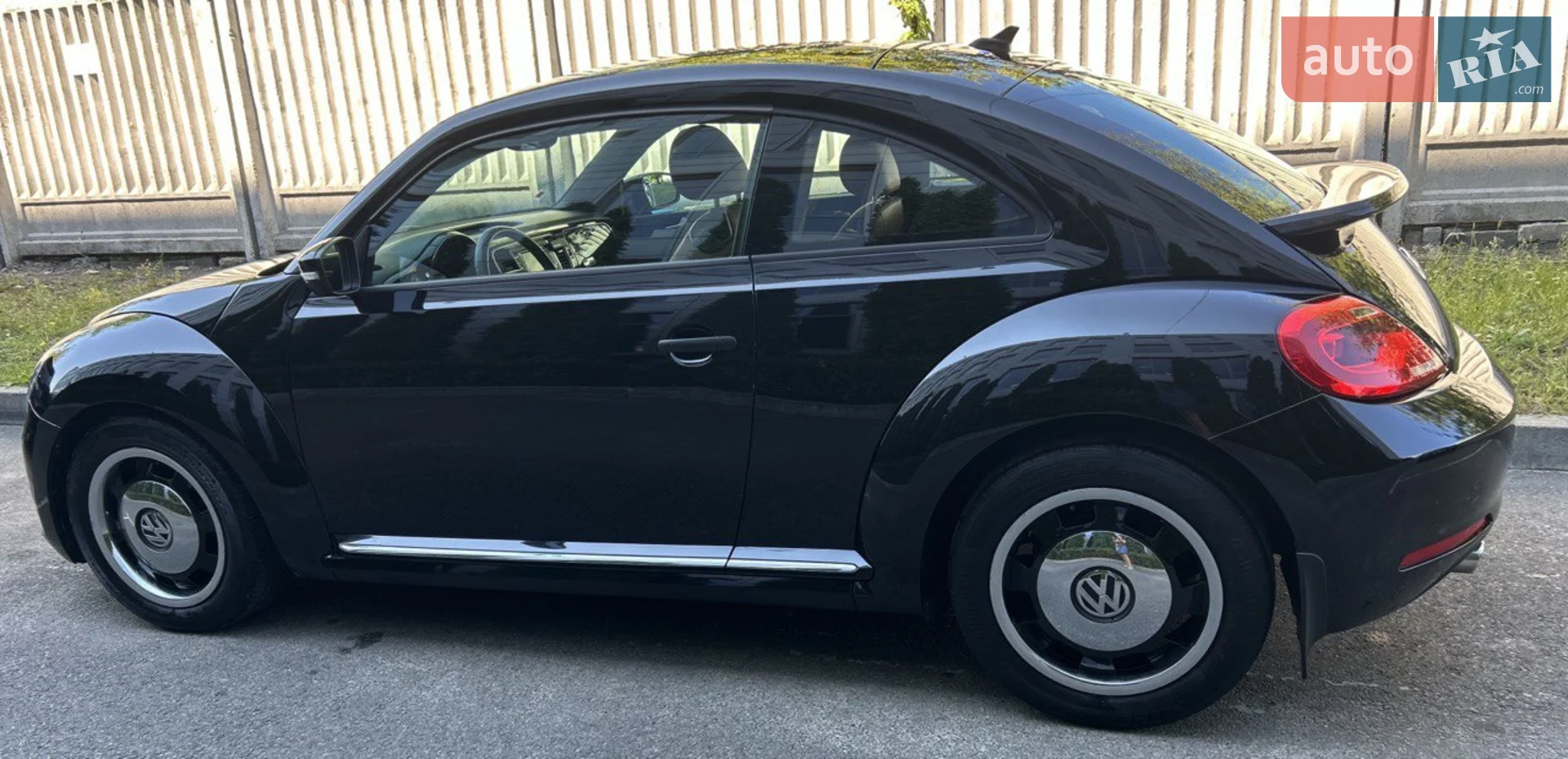 2014 Volkswagen Beetle - мініатюра 3