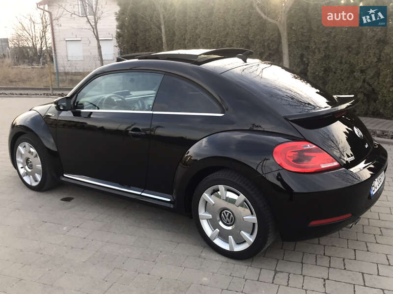 Хэтчбек Volkswagen Beetle 2012 в Львове