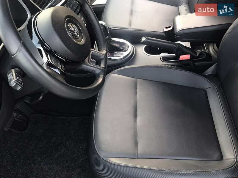 Хэтчбек Volkswagen Beetle 2012 в Львове