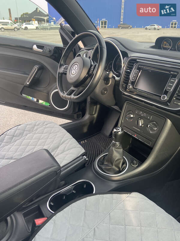 Хетчбек Volkswagen Beetle 2014 в Чернівцях
