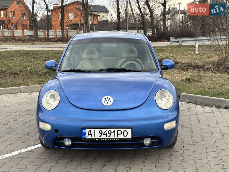 Хэтчбек Volkswagen Beetle 2001 в Киеве