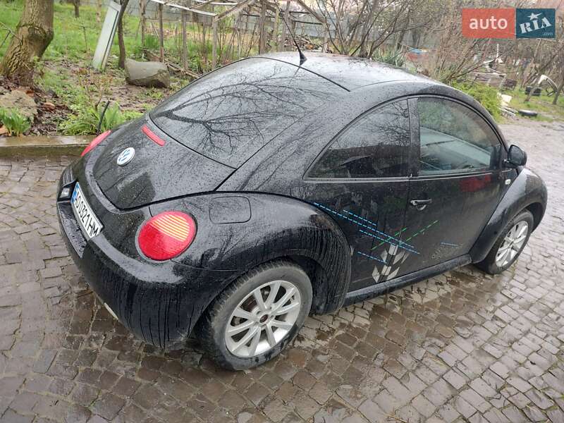 Хетчбек Volkswagen Beetle 1998 в Ужгороді