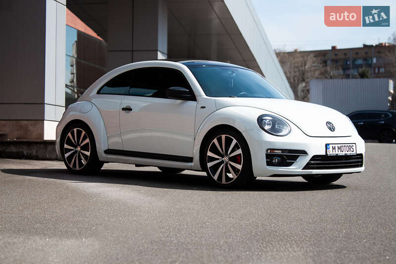 Хэтчбек Volkswagen Beetle 2017 в Киеве
