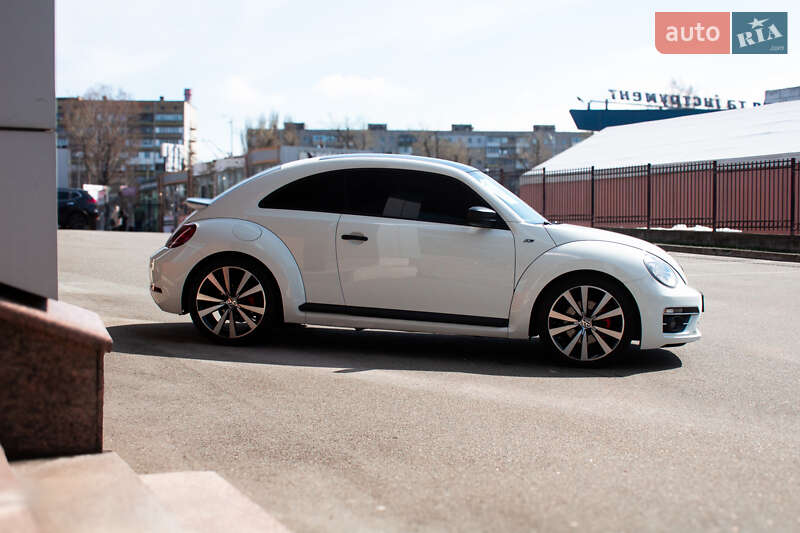 Хэтчбек Volkswagen Beetle 2017 в Киеве