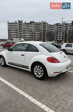 Хэтчбек Volkswagen Beetle 2015 в 